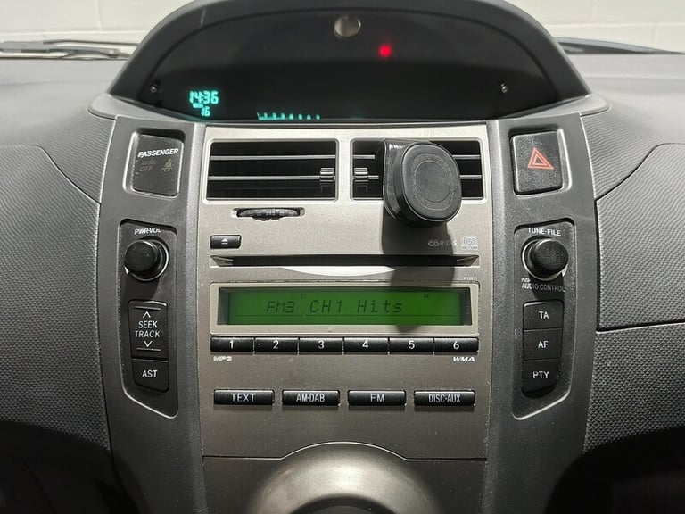 2009 Toyota Yaris VVT-i TR Hatchback Petrol Manual
