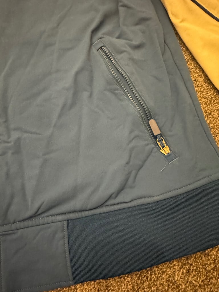 Men’s XL the north face zipper 