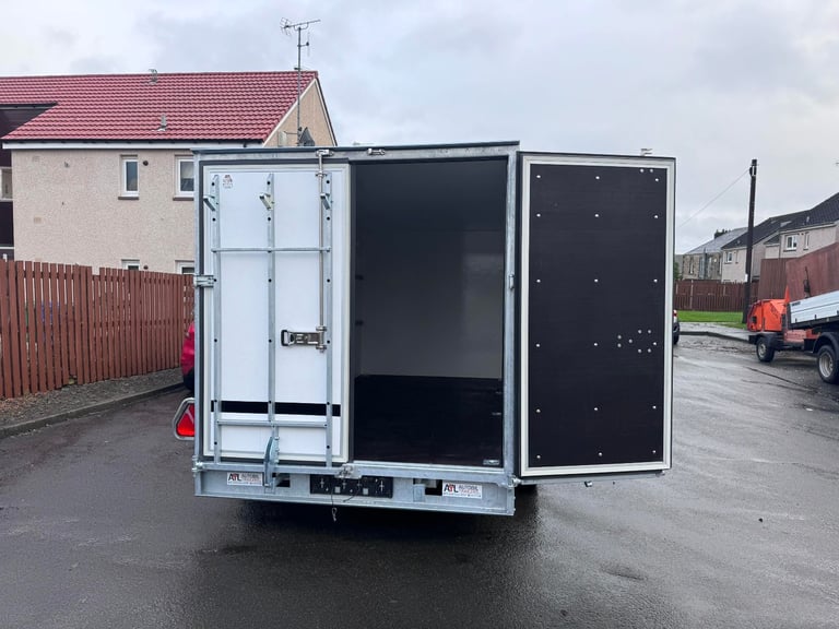 BRAND NEW 400cm x 200cm x 200cm TWIN AXLE BOX TRAILER WITH DUO DOORS 2700KG