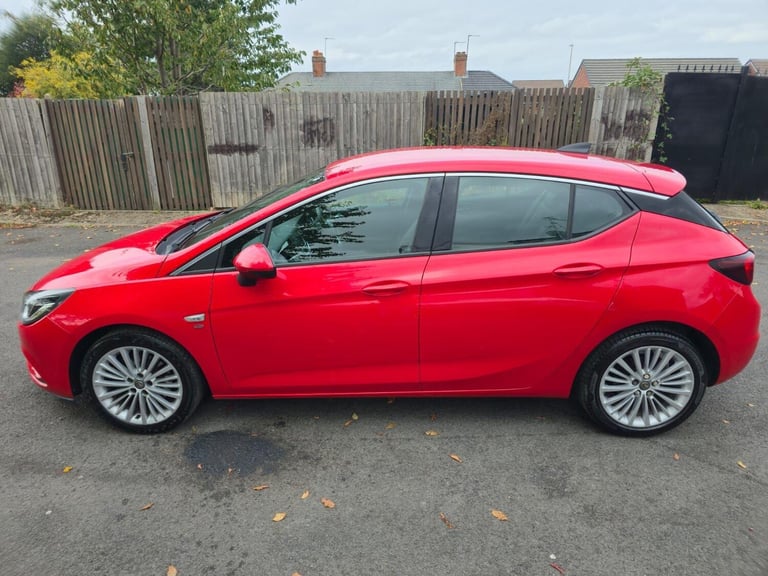  Vauxhall Astra 1.6 CDTi BlueInjection Elite Nav Euro 6 (s/s) 5dr Diesel Manual