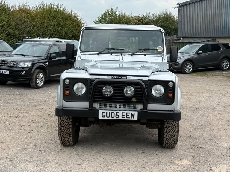 2005 Land Rover Defender 90 2.5 TD5 County Station Wagon 3dr (6 Seats) ESTATE Diesel Manual