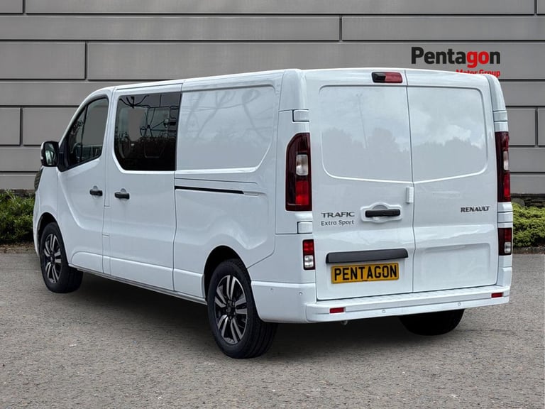  Renault Trafic 2.0 Dci Blue Ll30 Extra Sport Crew Van Double Cab 6dr Diesel