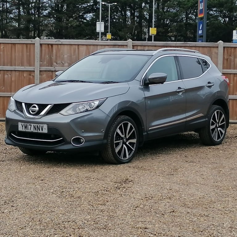 image for 2017 Nissan Qashqai 1.5 dCi Tekna SUV 5dr Diesel Manual 2WD Euro 6 (s/s) (110 ps) Diesel Manual