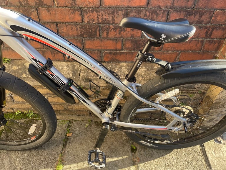Mens bike for sale, in perfect condition.