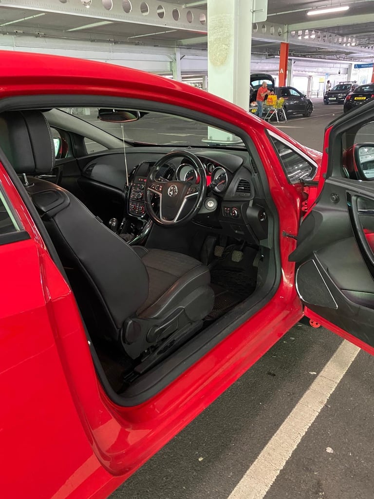 Vauxhall astra GTC, Hatchback, 2016, Manual, 1364 (cc), 3 doors