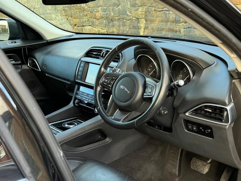 2017 Jaguar F-Pace 2.0 D180 Prestige Auto AWD Euro 6 (s/s) 5dr ESTATE Diesel Automatic