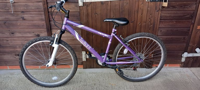 Apollo Twilight Unisex Mountain Bike. 