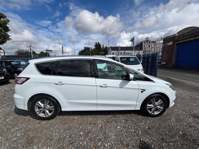 FORD S-MAX 2.0 TDCi Titanium 2017
