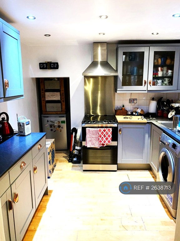 2 bedroom house in Shaftesbury Avenue, Folkestone, CT19 (2 bed) (#2638713)