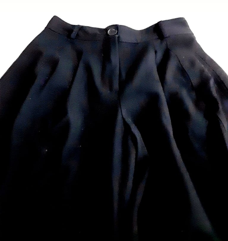 Zara Womens high waist pleats trousers, buttons at bottom. Eur XS W28-30" L26"