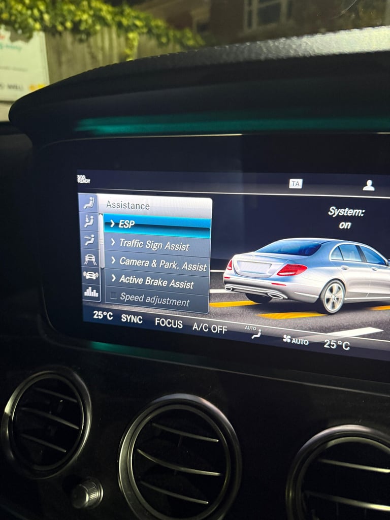 2019 Mercedes-Benz E Class E220d 4Matic AMG Line Premium 4dr 9G-Tronic SALOON Diesel Automatic