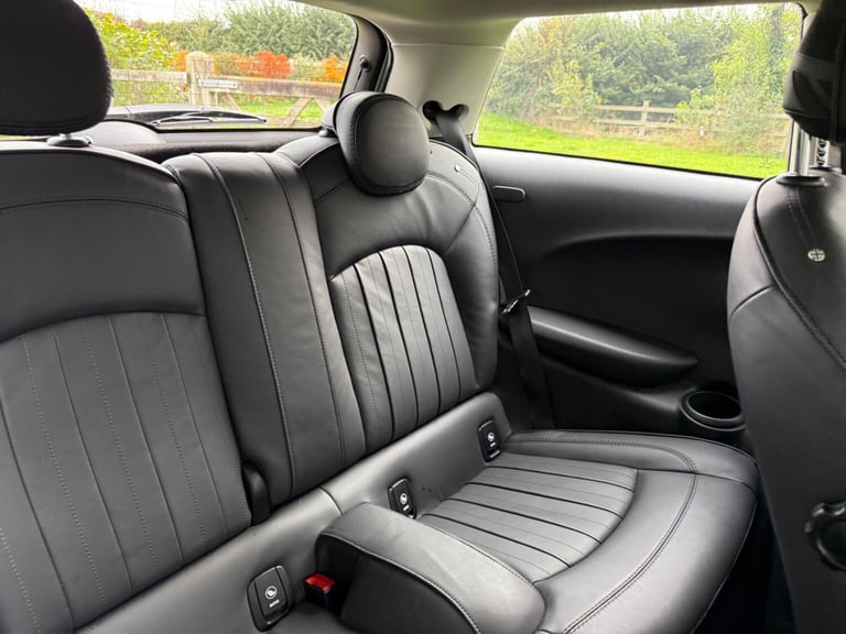 2019 MINI Hatch 1.5 Cooper Exclusive Euro 6 (s/s) 3dr HATCHBACK Petrol Manual