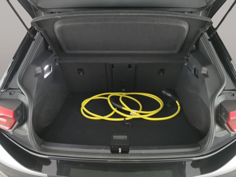2022 Volkswagen ID.3 Pro Performance 58kWh Family Hatchback 5dr Electric Auto (204 ps) - LED - R ...