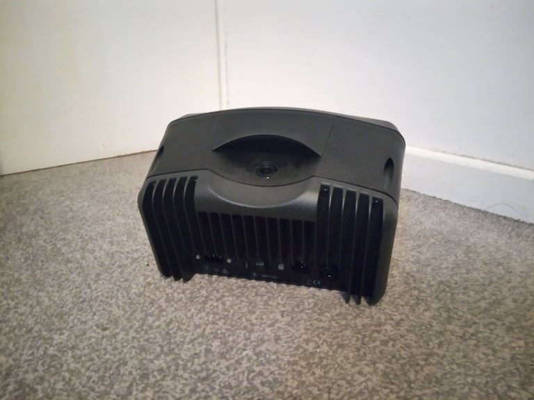 Mackie SRM150 compact active PA/monitor speaker