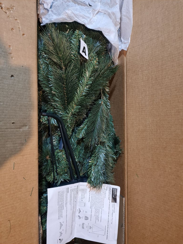 7ft Majestic Christmas Tree 