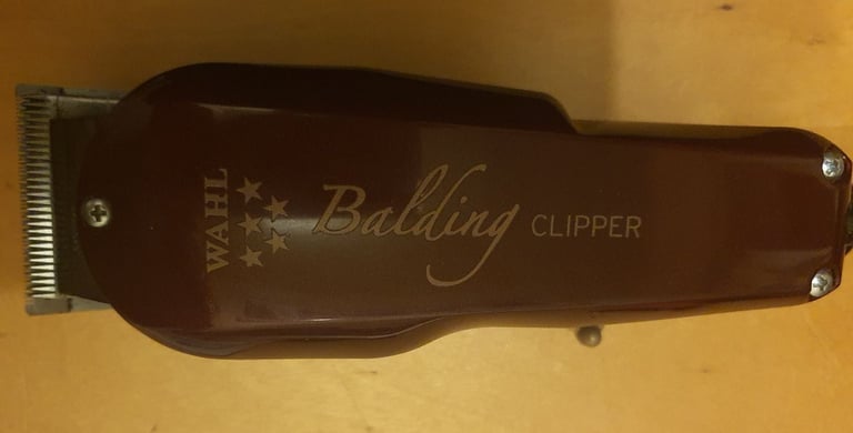 For sale is a Wahl Balding clipper + Wahl Beret trimmer (needs blade)