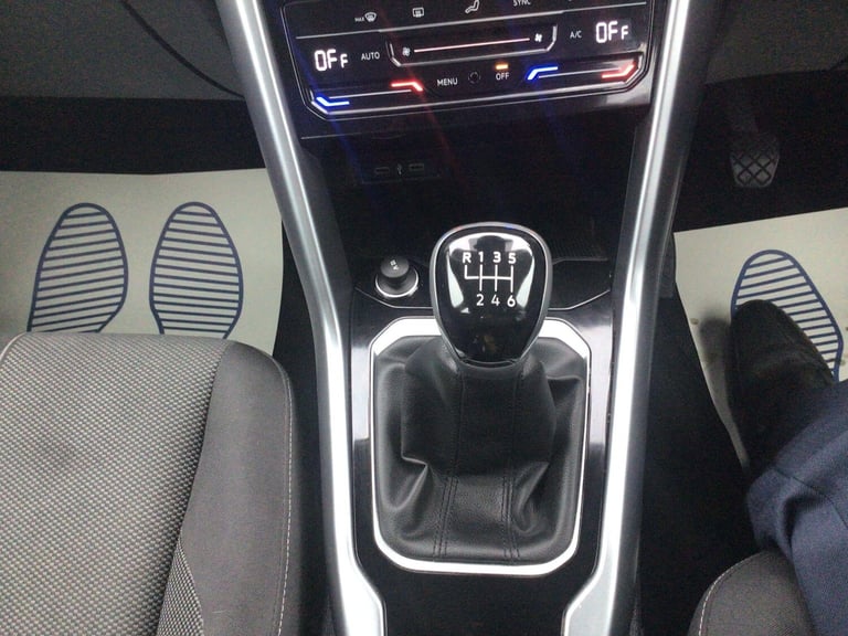 2022 Volkswagen T-Roc 1.0 TSI Life SUV 5dr Petrol Manual Euro 6 (s/s) (110 ps) HATCHBACK Petrol M...