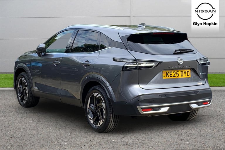 2025 Nissan Qashqai 1.5 E-Power N-Connecta [Glass Roof] 5dr Auto Hatchback Hybrid Automatic