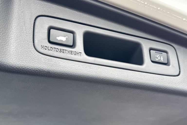 2025 Honda CR-V 2.0 eHEV Elegance 5dr eCVT ESTATE PETROL/ELECTRIC Automatic