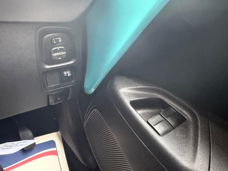 2016 Citroen C1 1.2 PureTech Flair Euro 6 5dr HATCHBACK Petrol Manual