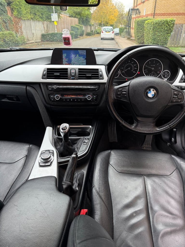 BMW, 3 SERIES, Saloon, 2012, Manual, 1995 (cc), 4 doors