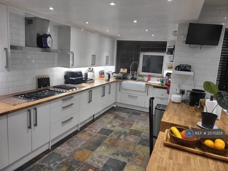 1 bedroom in Ashburnham Gardens, Harrow, HA1 (#2570223)