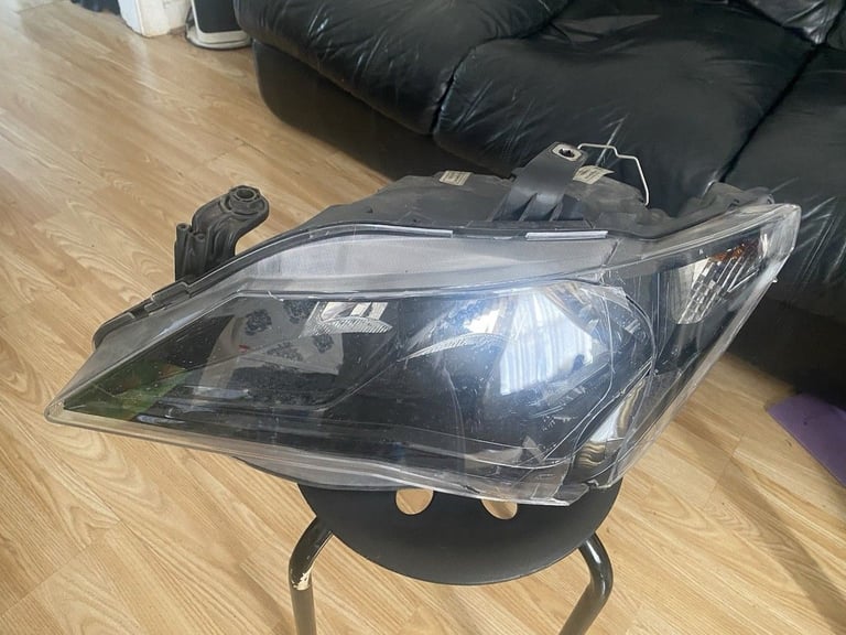 image for Seat ibiza  fr headlight 