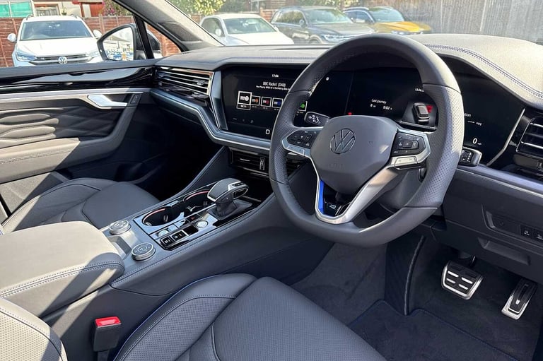 2025 Volkswagen Touareg 3.0 V6 TSI eHybrid 4Motion R 5dr Tip Auto ESTATE PETROL/ELECTRIC Automatic