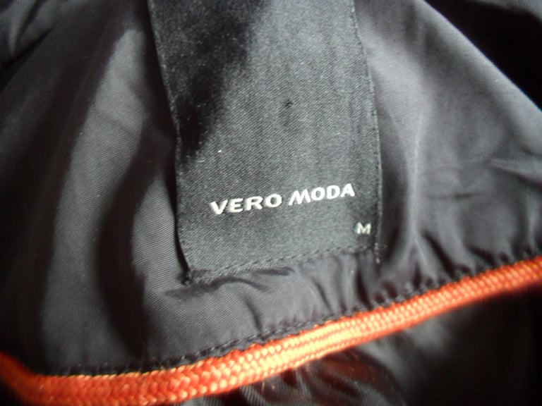 Women's Black Puffer Jacket size M by Vera Moda 