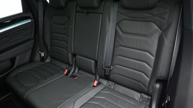 2023 Volkswagen Touareg 3.0 V6 TSI eHybrid 14.3kWh R Tiptronic 4Motion Euro 6 (s/s) 5dr SUV Petro...