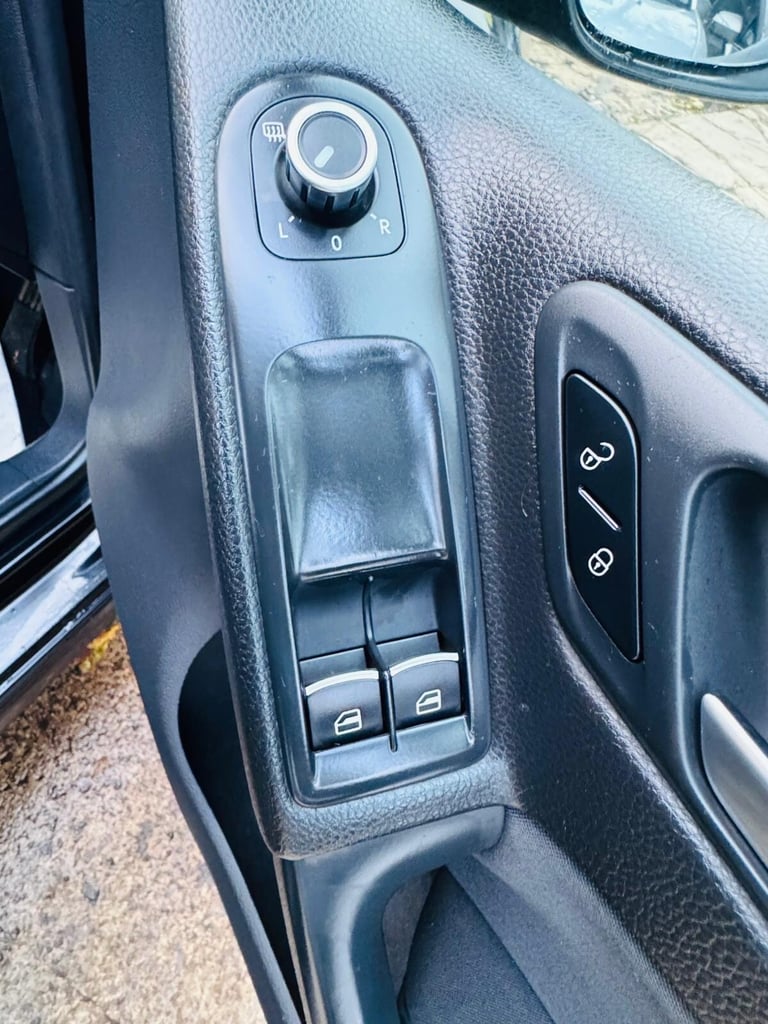 2012 Volkswagen Golf 1.6 TDi 105 BlueMotion 5dr HATCHBACK Diesel Manual