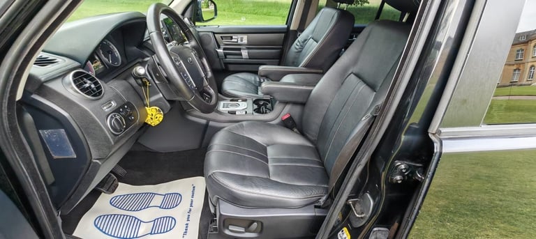 2015 LHD DISCOVERY 4, 3.0 TDV6 HSE, 7 SEATER. LEFT HAND DRIVE.