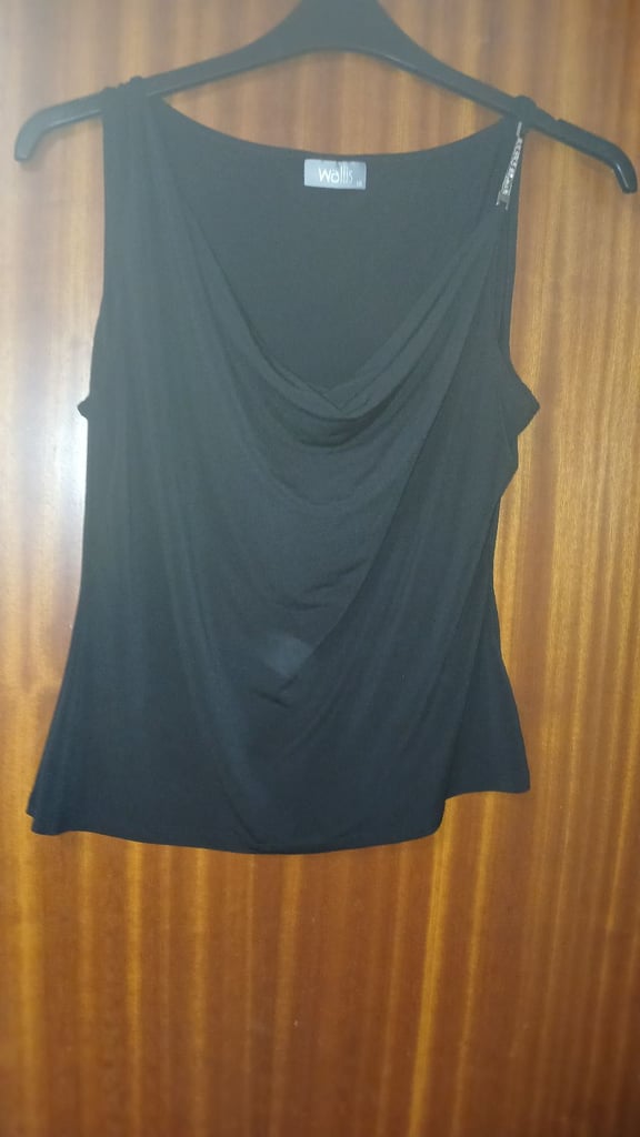 Wallis black top with detail on shoulder