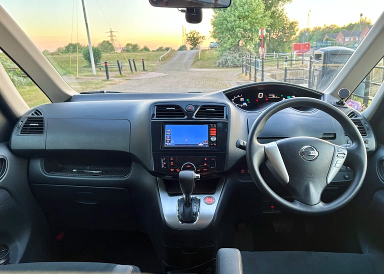 Nissan, Serena Highway Star, 2000 (cc), 8-seated