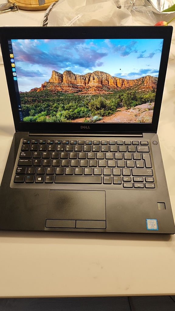 image for Dell Laptop ultraportable i5 8Gb Ram 256Gb nvme