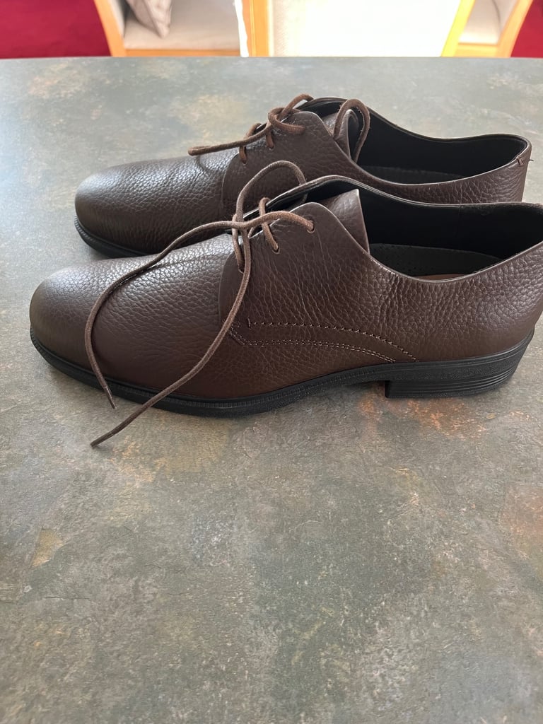 New men’s Hotter brown grain leather shoes size 7