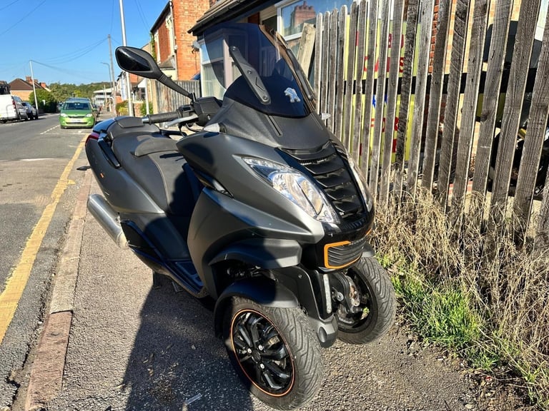 2014 Peugeot Metropolis 400 RS