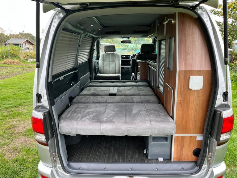 2000 Import Toyota HiAce 2.7L 4WD Petrol Auto 4 Berth Campervan