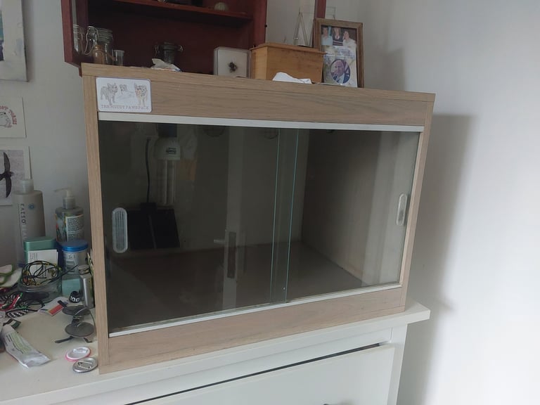 image for Wooden Reptile Vivarium/Tank perfect for Leopard Gecko