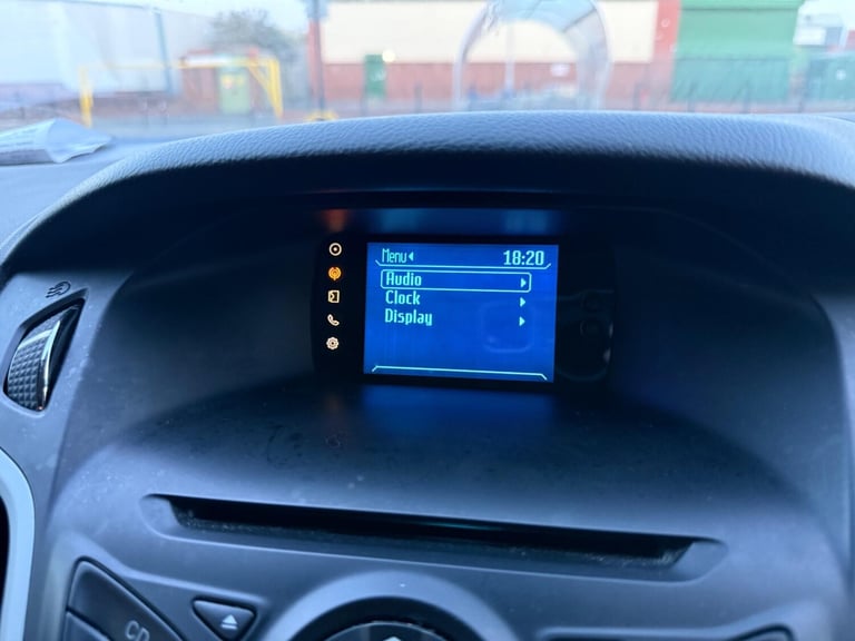  Ford Focus 1.6 Zetec Powershift Euro 5 5dr Petrol Automatic