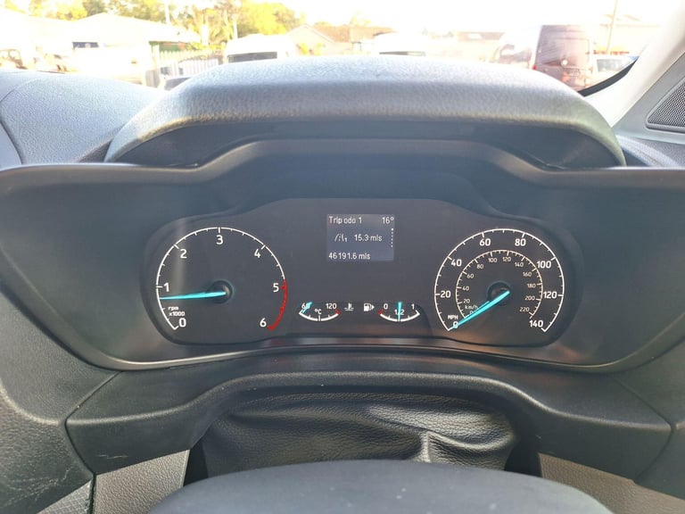 FORD TRANSIT CONNECT 1.5 220 EcoBlue White Manual Diesel, 2018