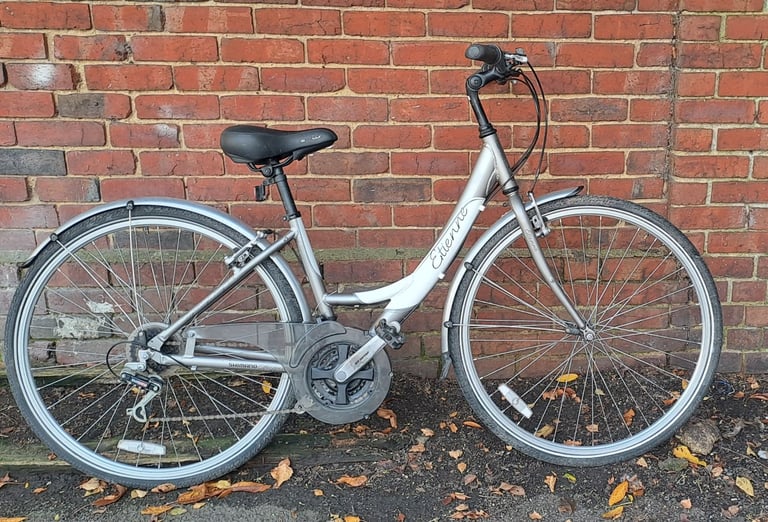 image for Ladies hybrid aluminium frame townbike 