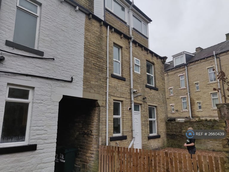 image for 5 bedroom house in Mumford Street, Bradford, BD5 (5 bed) (#2660439)