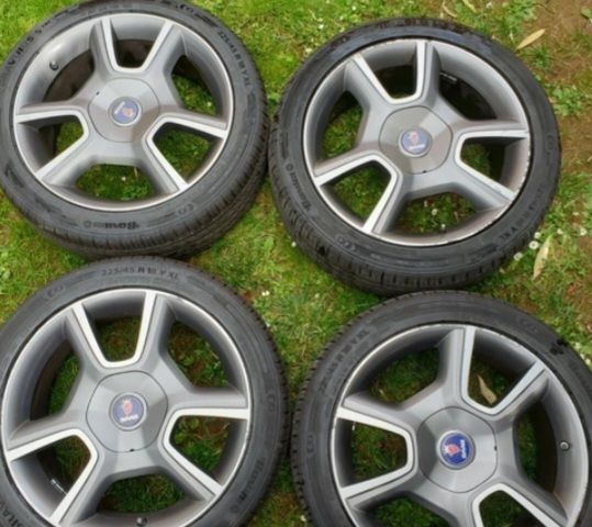 Excellent condition saab 93 alloys