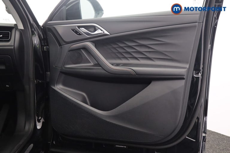 2025 MG MG HS 1.5 T-GDI Trophy 5dr DCT SUV Petrol Automatic