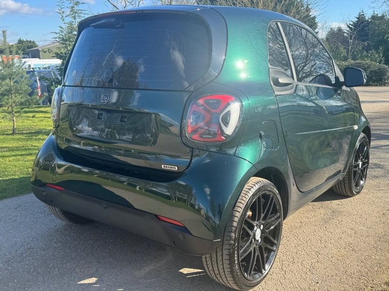 2021 SMART FORTWO 17.6KWH RACING GREEN EDITION COUPE 2DR ELECTRIC AUTO (22KW CHA