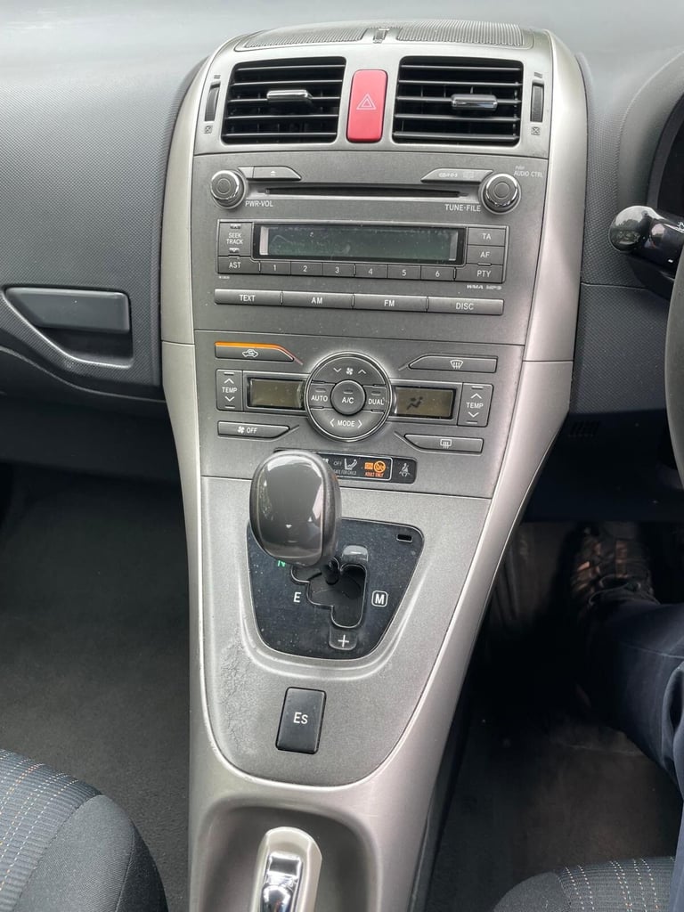 2009 Toyota Auris 1.6 V-Matic TR 5dr MM [6] AUTOMATIC FSH HATCHBACK Petrol Automatic