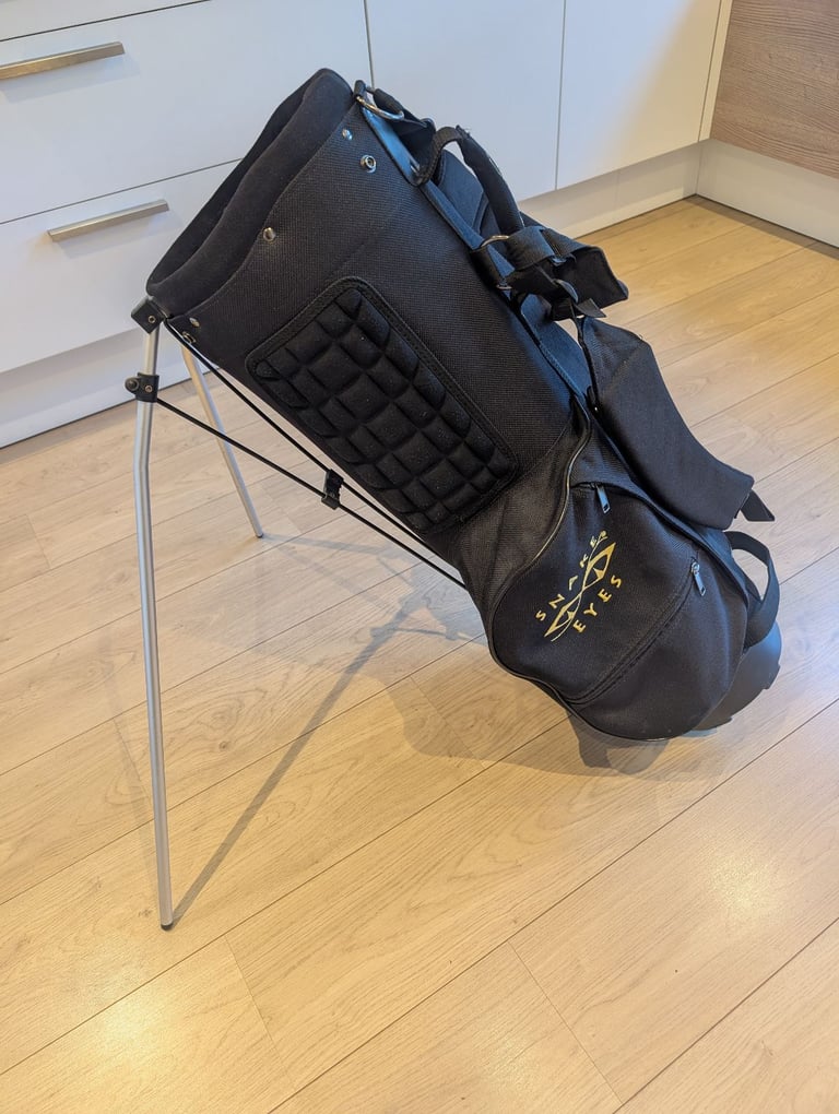 Snake eyes golf bag with stand