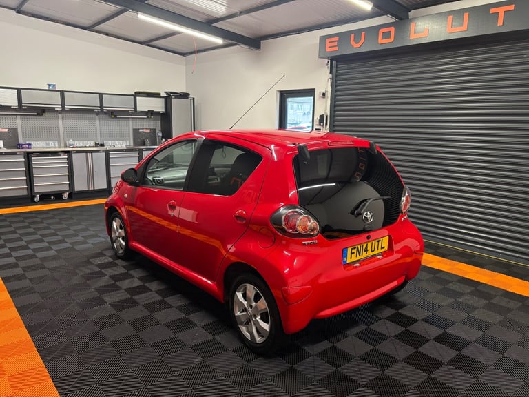 2014 Toyota AYGO 1.0 VVT-i Move with Style 5dr HATCHBACK Petrol Manual