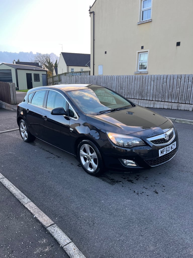 Vauxhall, ASTRA, Hatchback, 2010, Manual, 1956 (cc), 5 doors